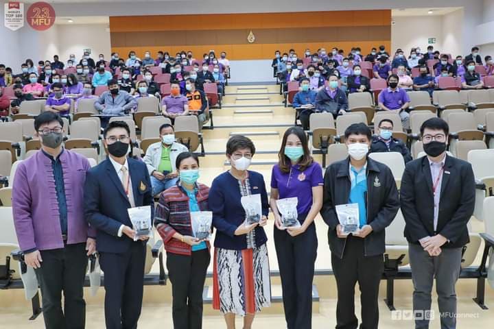 สำนักวิชาเทคโนโลยีสารสนเทศ ส่งมอบเครื่องวัดฝุ่น PM2.5 M-Care 2 ให้กับสำนักงานเทศบาลตำบล และองค์การบริหารส่วนตำบล เชียงราย 143 แห่ง